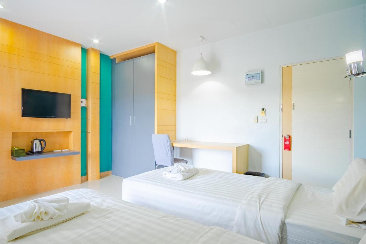 Oyo 303 Phoomjai House Apartment Chalong Exterior photo